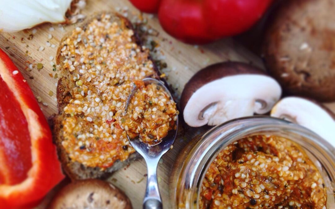 Einfacher Paprika-Hanf-Aufstrich